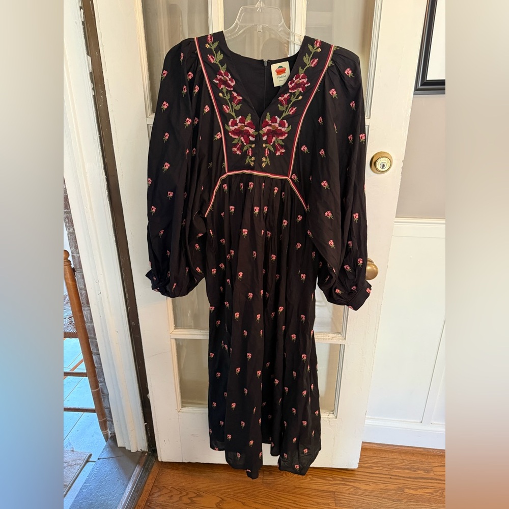 FARM Rio Romantic Black Floral Embroidered Dress S - Picture 3 of 16
